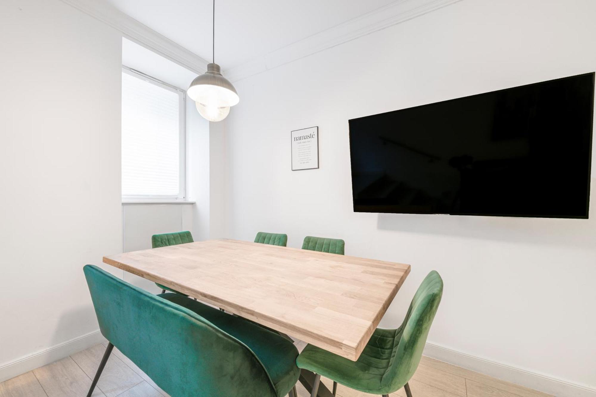 The Lachmann Vh, 2br One Living Up To 7 People Апартаменты *